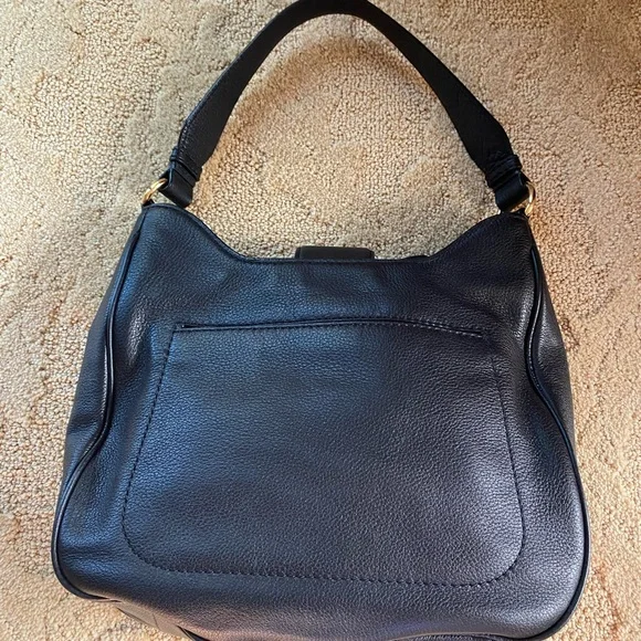 Marc jacob black color leather shoulder bag